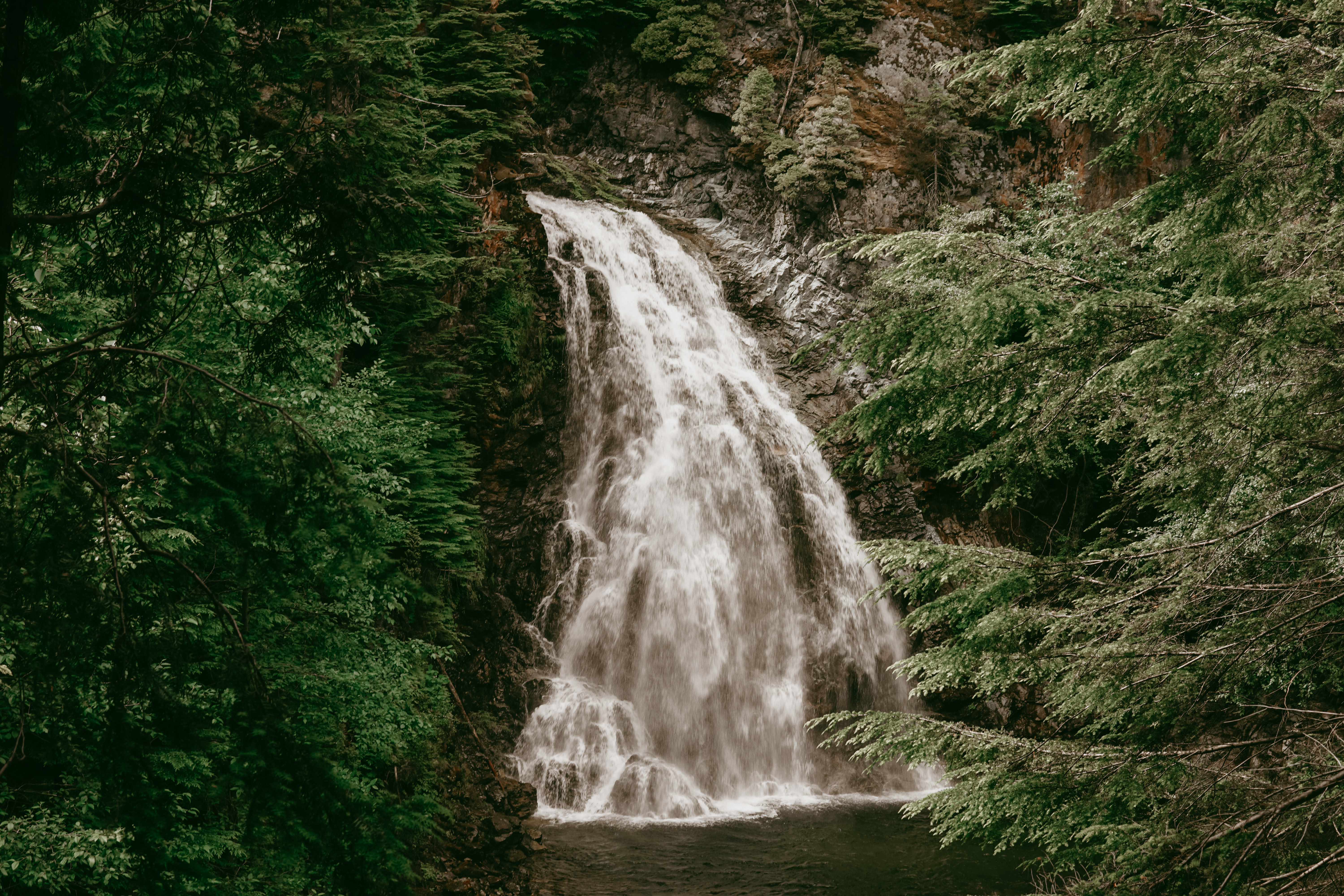 moore-waterfall-kitimat-bc